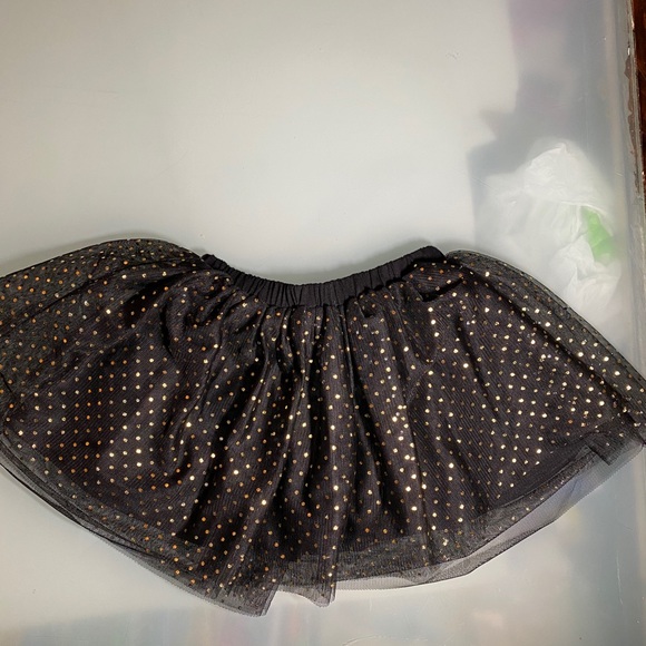 First Impressions long sleeved onsie and skirt - Picture 4 of 6